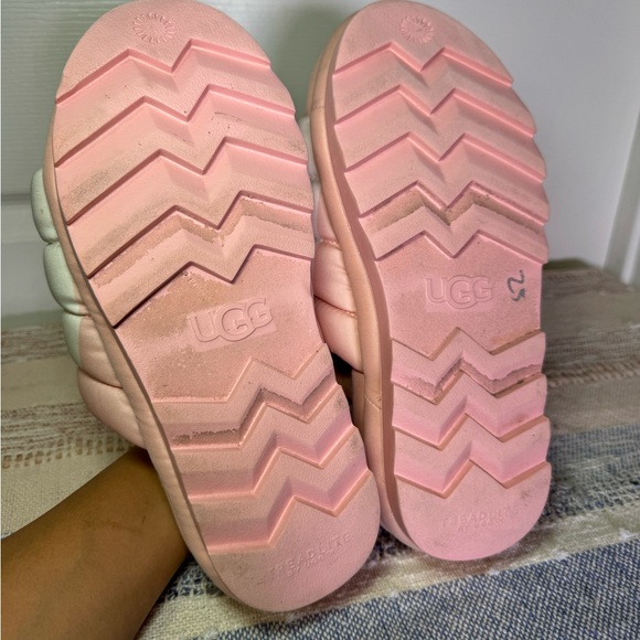 UGG Pink and White Women's Slippers - Picture 4 of 8